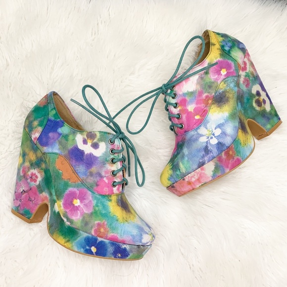 Urban Outfitters Shoes - Urban Outfitters Watercolor Floral Platform Oxford